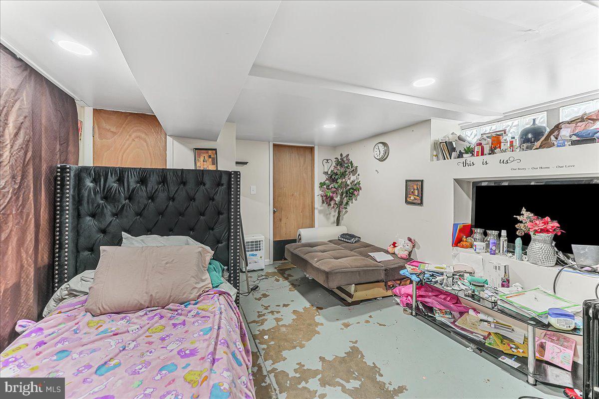 DREXEL HILL - Residential