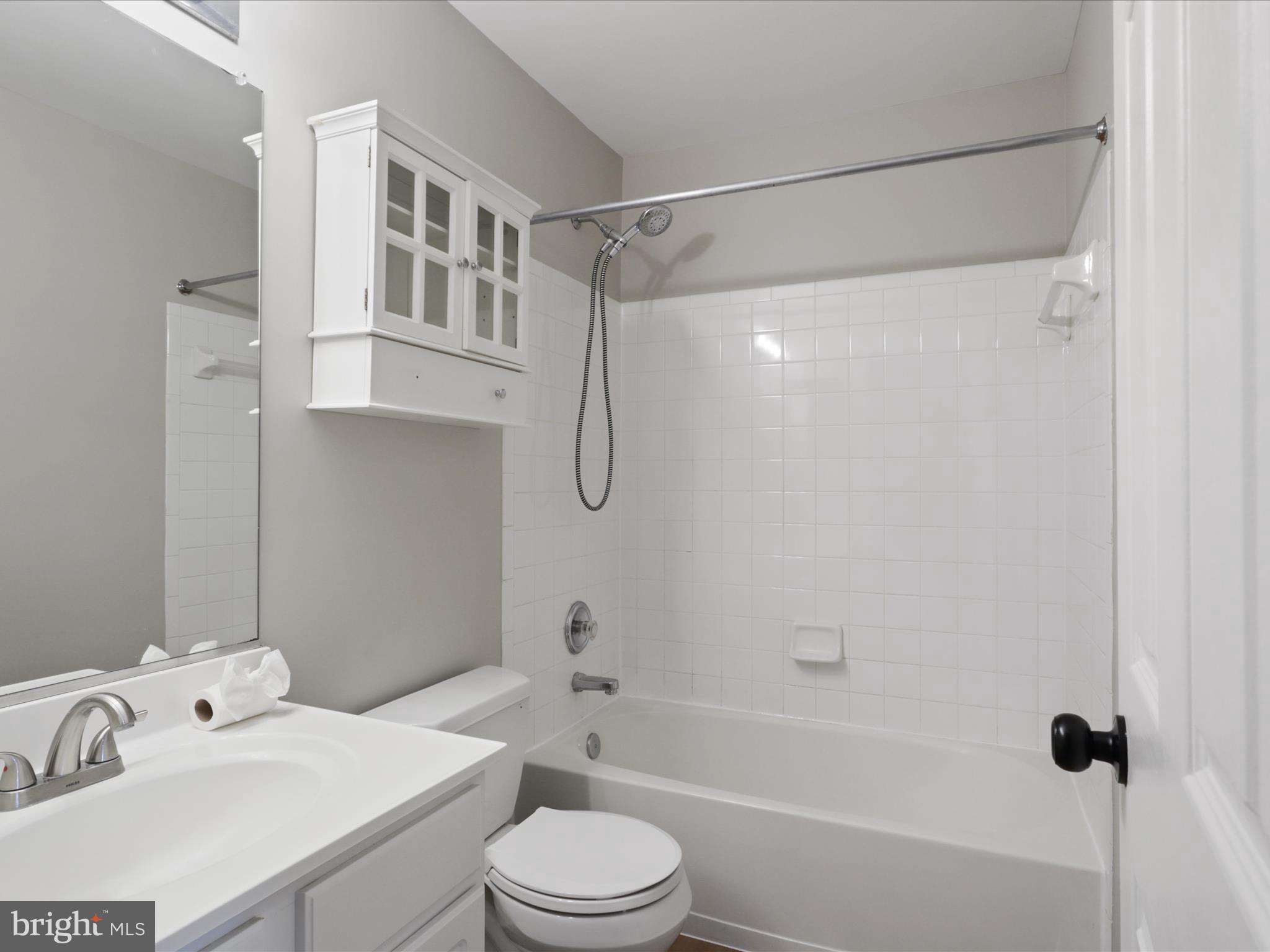 MCNAIR FARMS LANDBAY - Residential