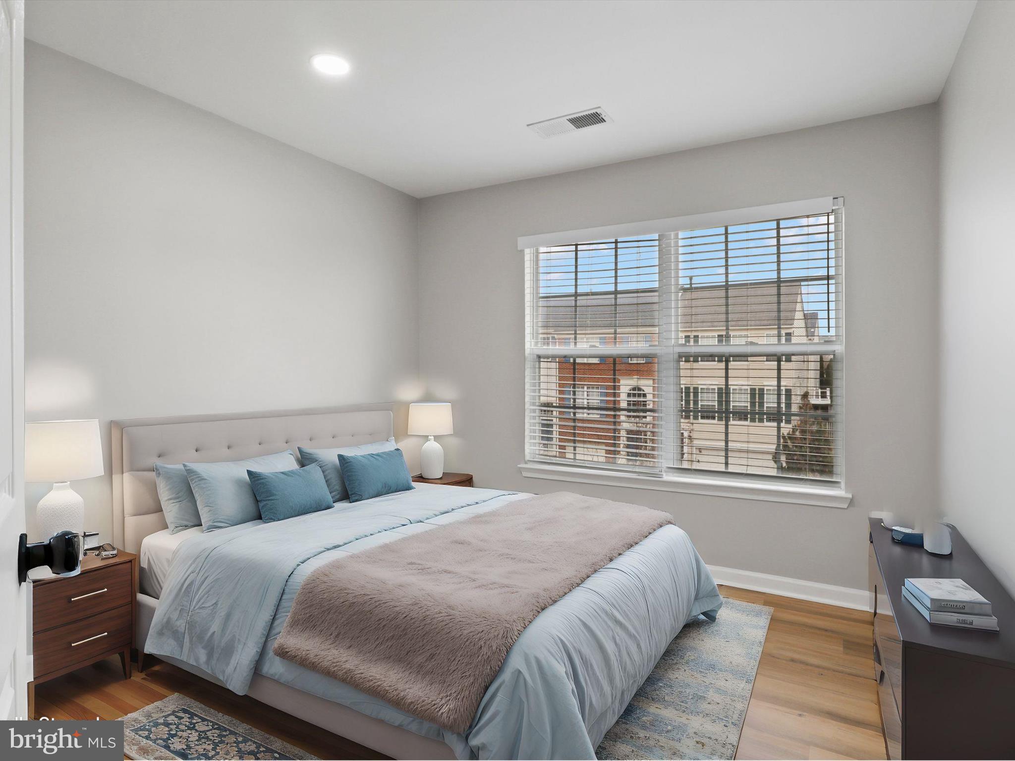 MCNAIR FARMS LANDBAY - Residential