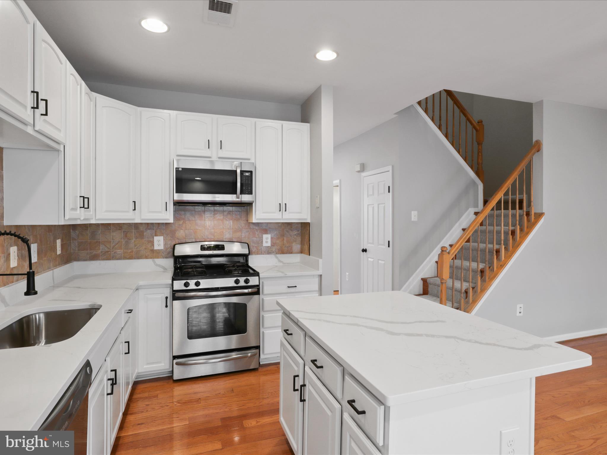 MCNAIR FARMS LANDBAY - Residential