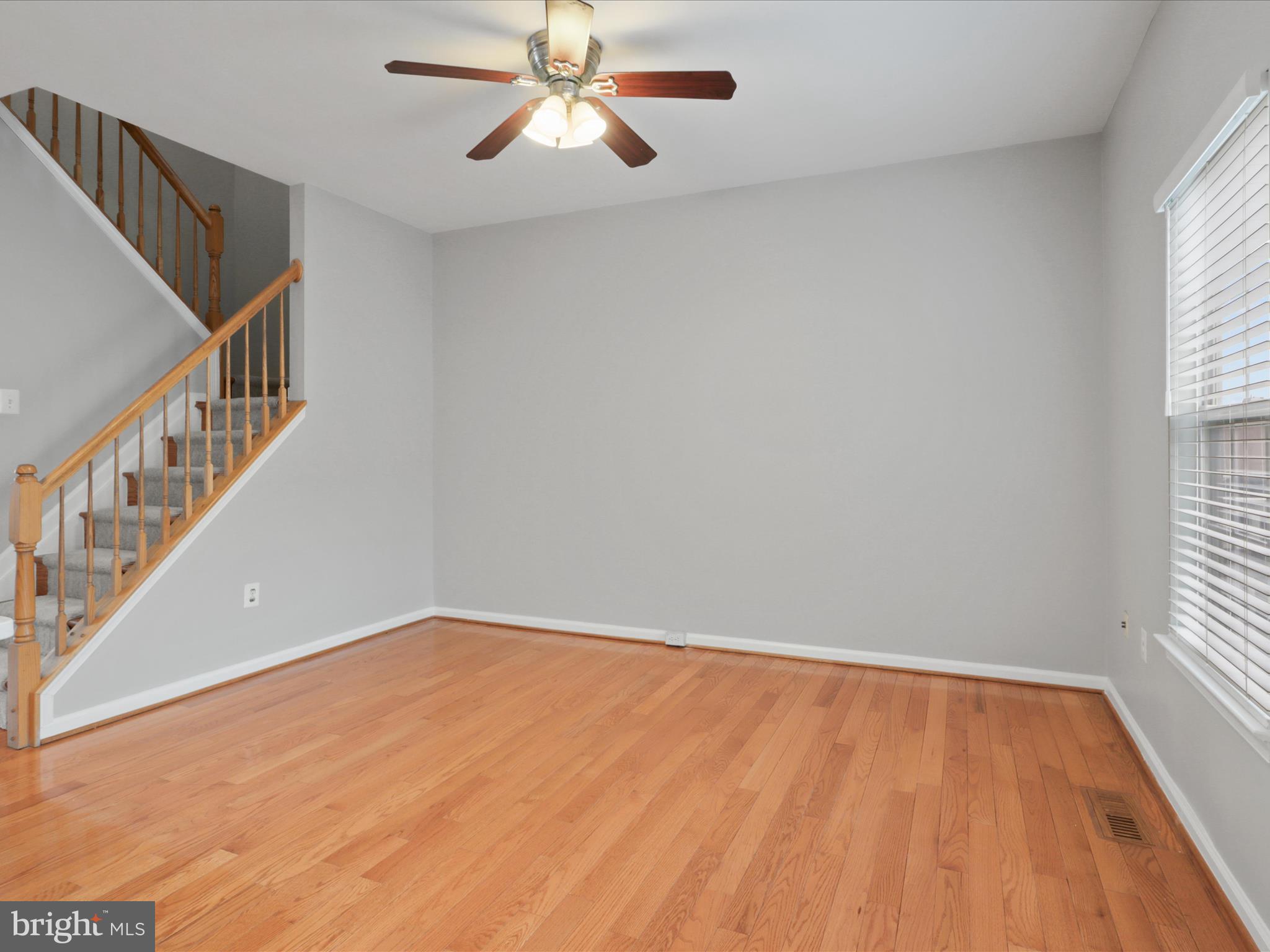 MCNAIR FARMS LANDBAY - Residential