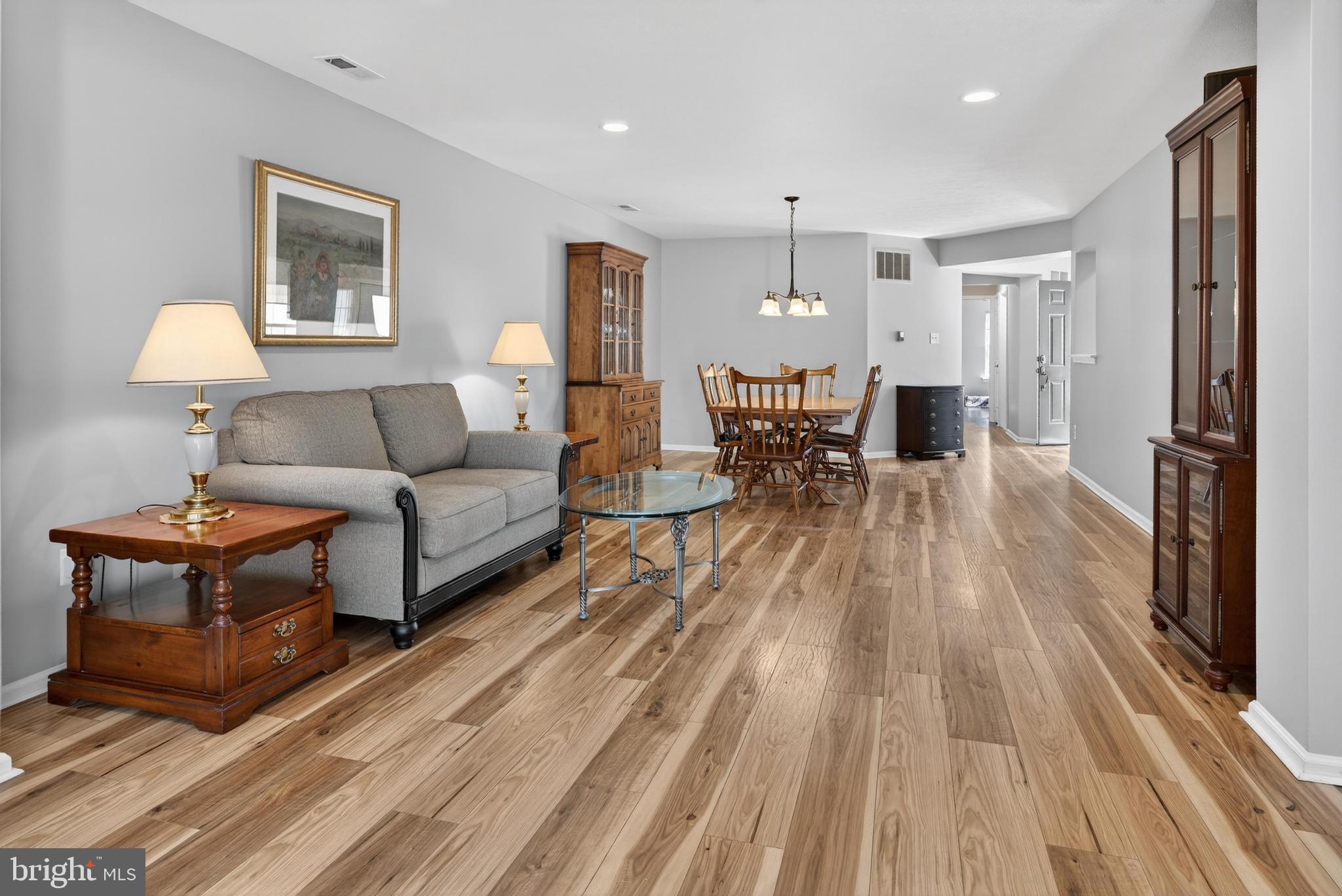 8 PEPPERGRASS DRIVE N