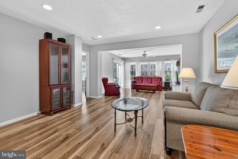 Townhouse For Sale - 8 Peppergrass Drive<br/> MOUNT LAUREL, NJ 08054