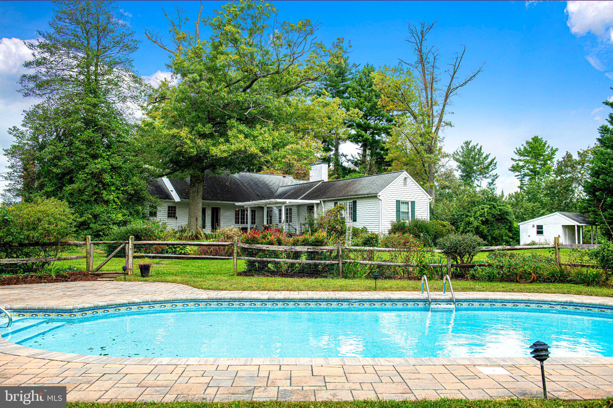 215 GLENVILLE ROAD