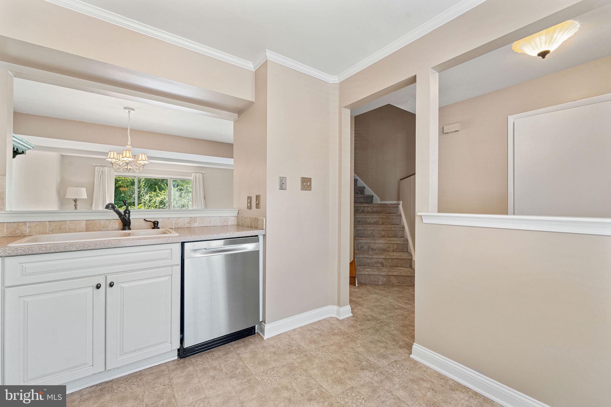 99 FOREST COURT