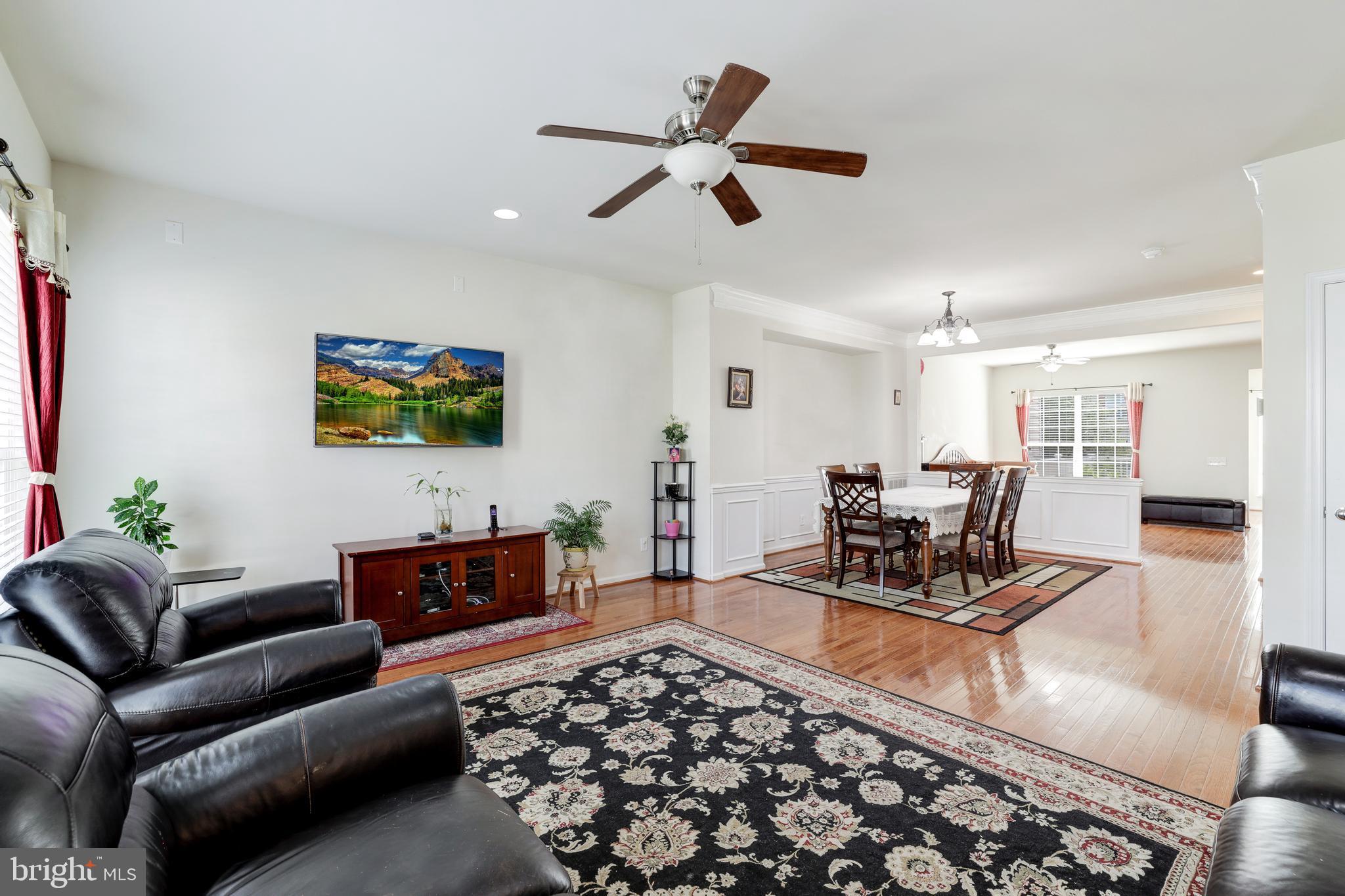 EAST GATE - Residential Lease