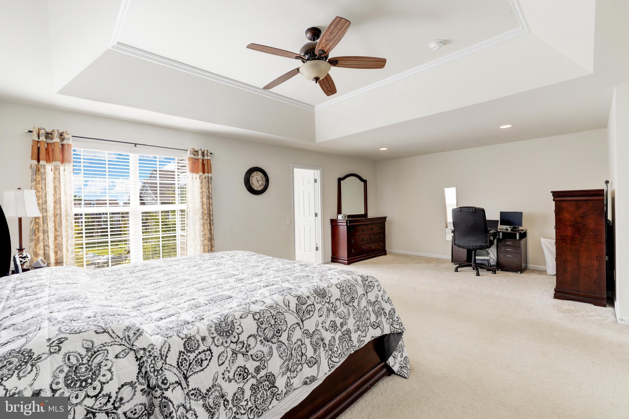 EAST GATE - Residential Lease