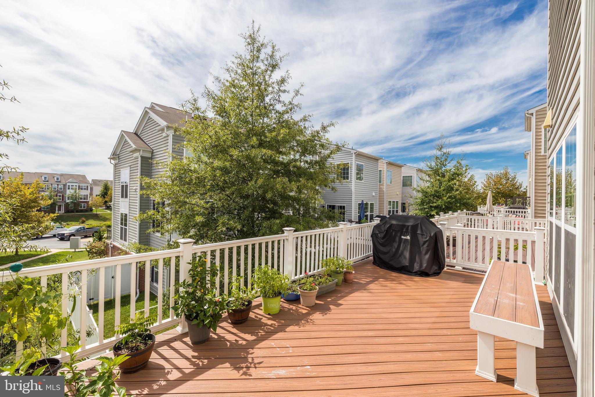 EAST GATE - Residential Lease