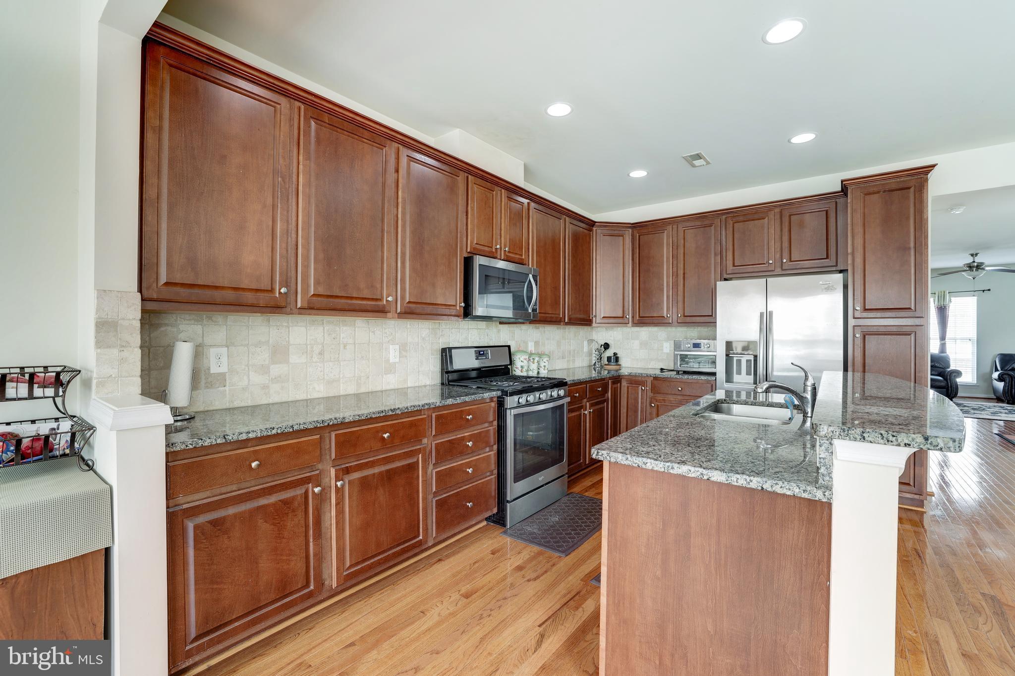 EAST GATE - Residential Lease