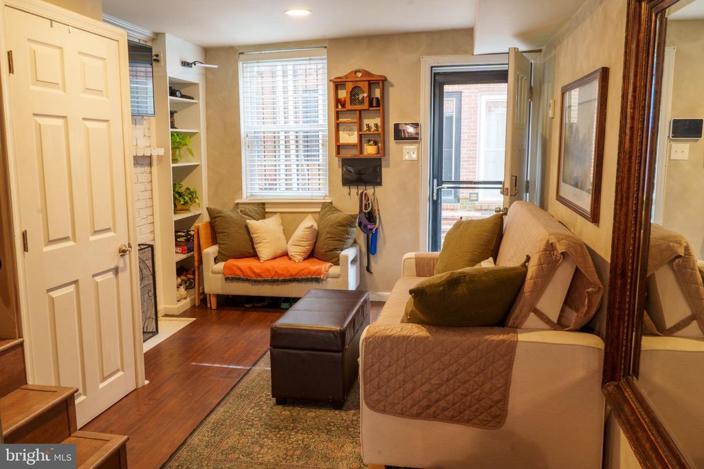 Photo of 833 Kater Street, PHILADELPHIA, PA 19147 (MLS # PAPH2543570)