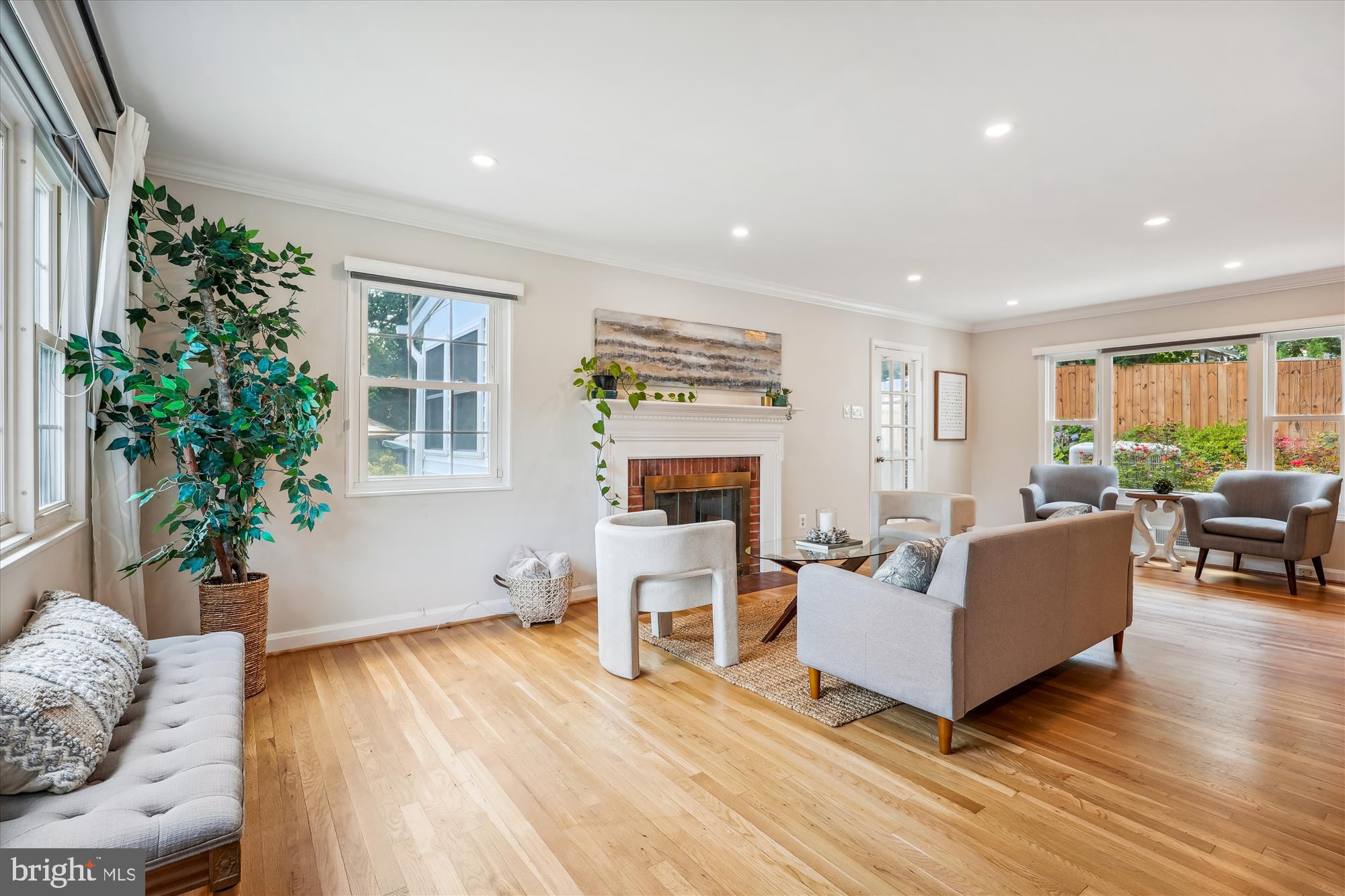 STEPHEN KNOLLS - Residential