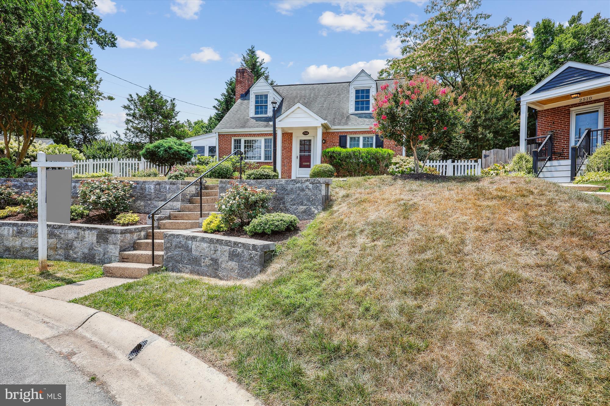 STEPHEN KNOLLS - Residential