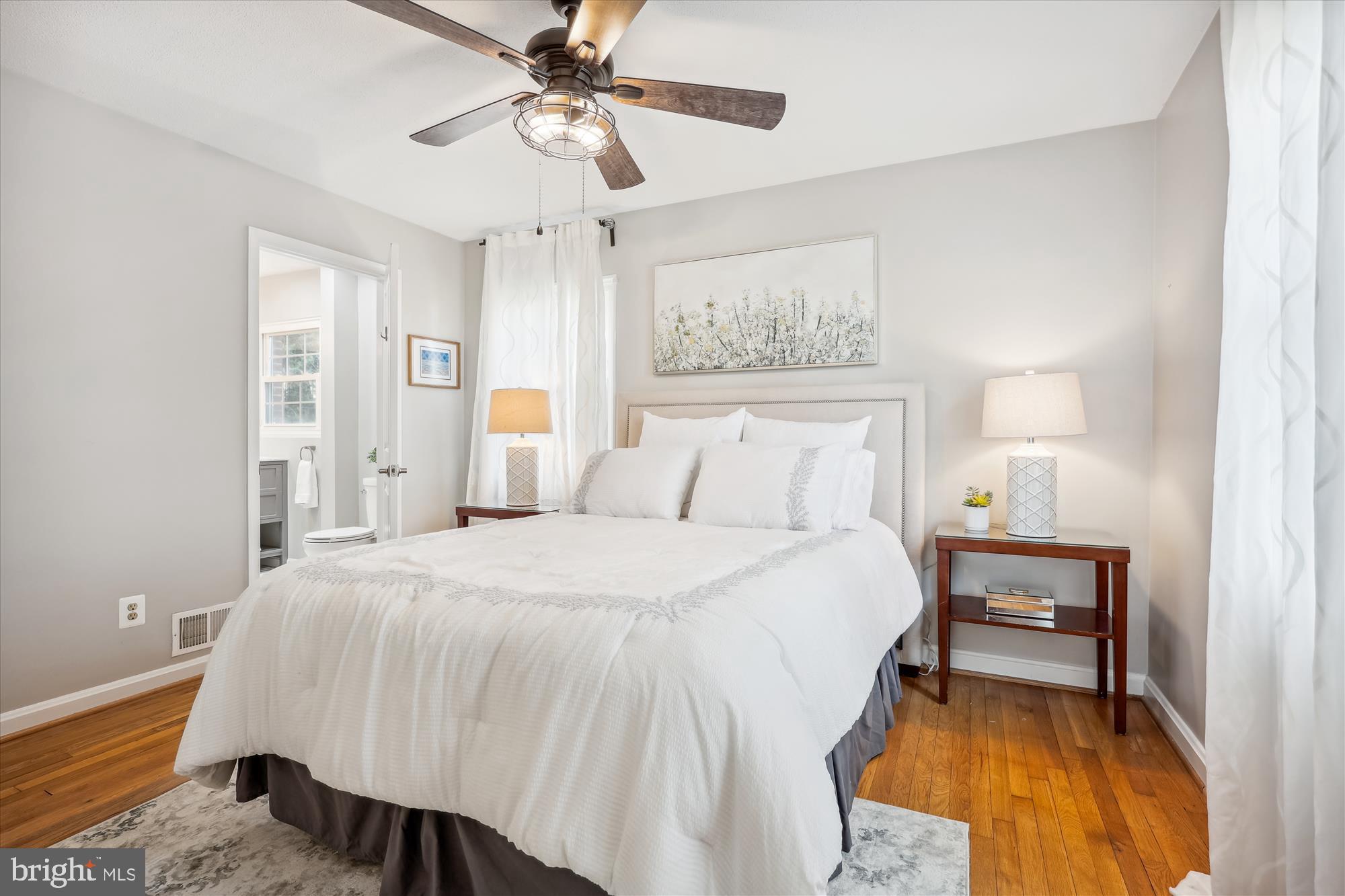 STEPHEN KNOLLS - Residential