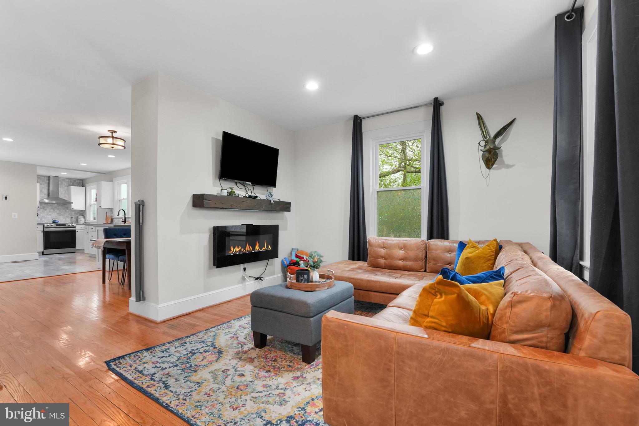 118 W EDMONDSON STREET