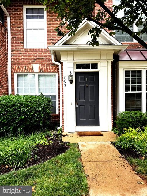 Condo For Sale - 2293 Village Crossing Road<br/> FALLS CHURCH, VA 22043
