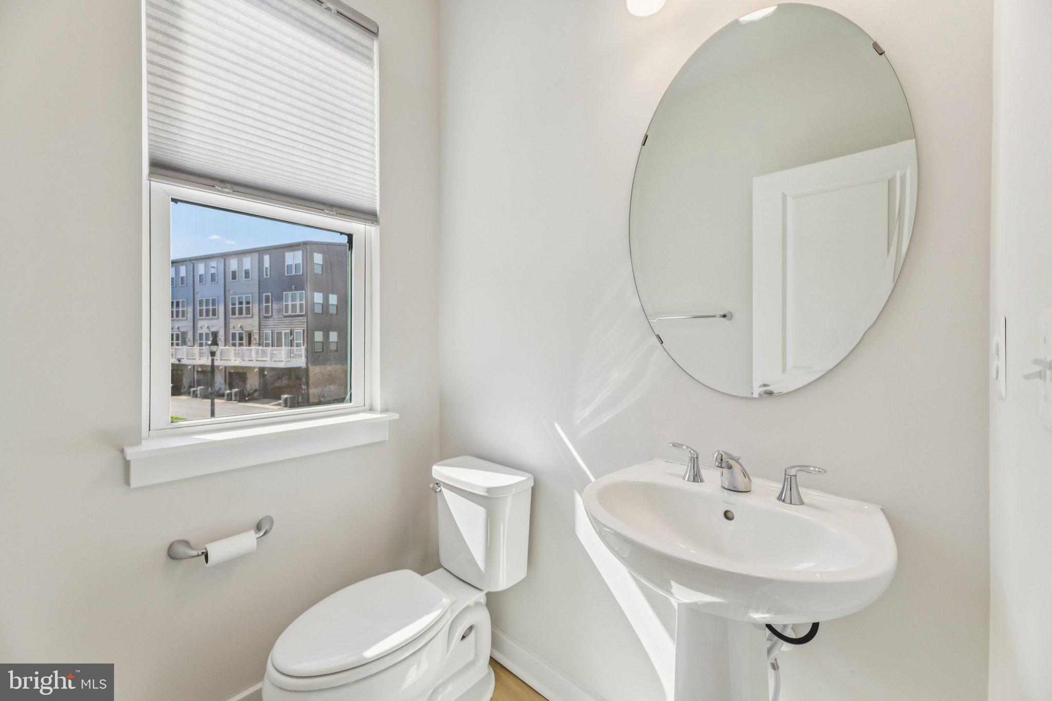 RIVERFRONT - Residential