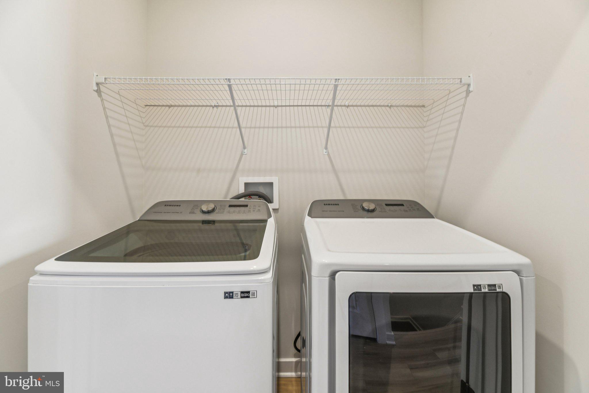 RIVERFRONT - Residential