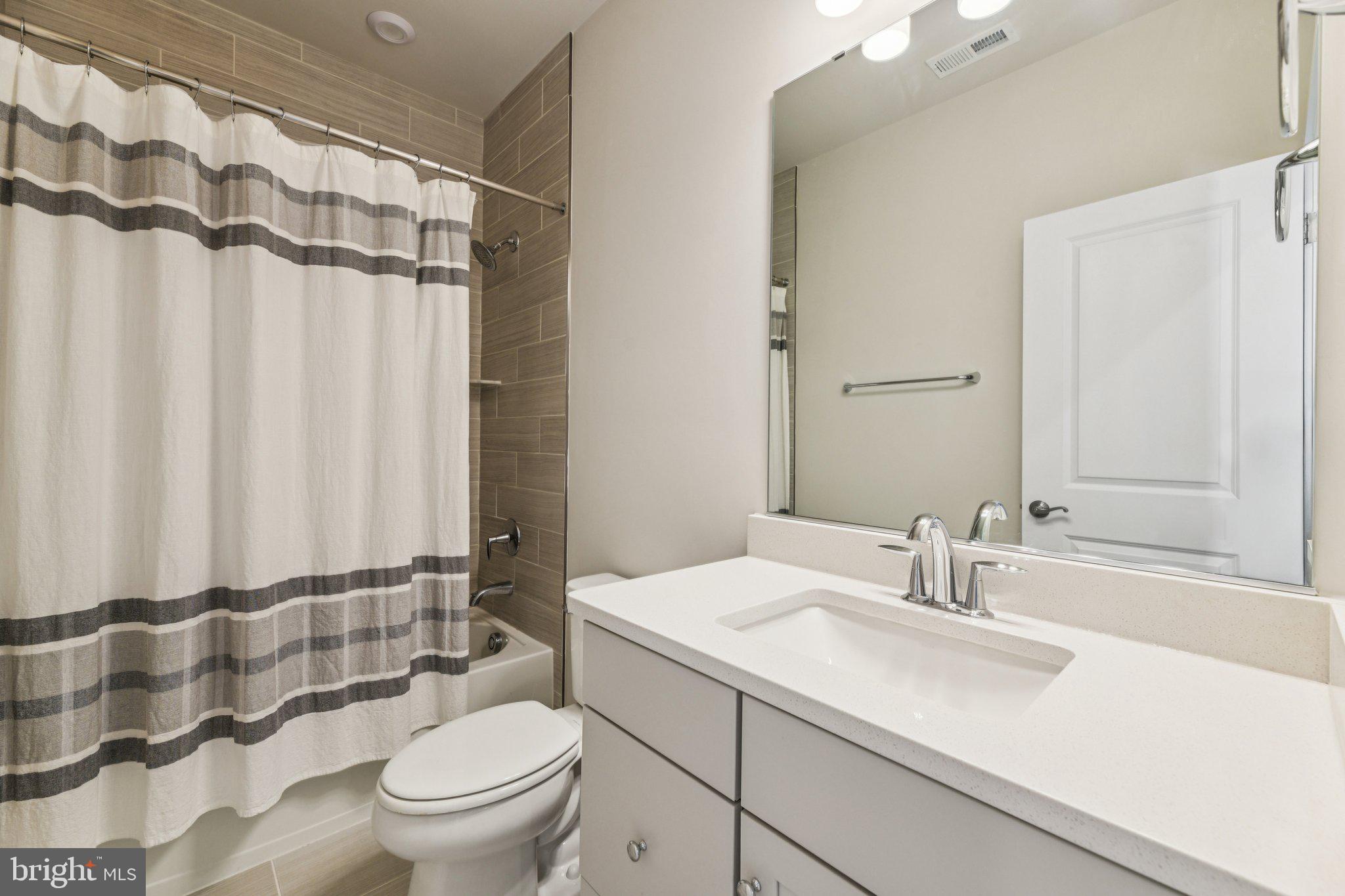 RIVERFRONT - Residential