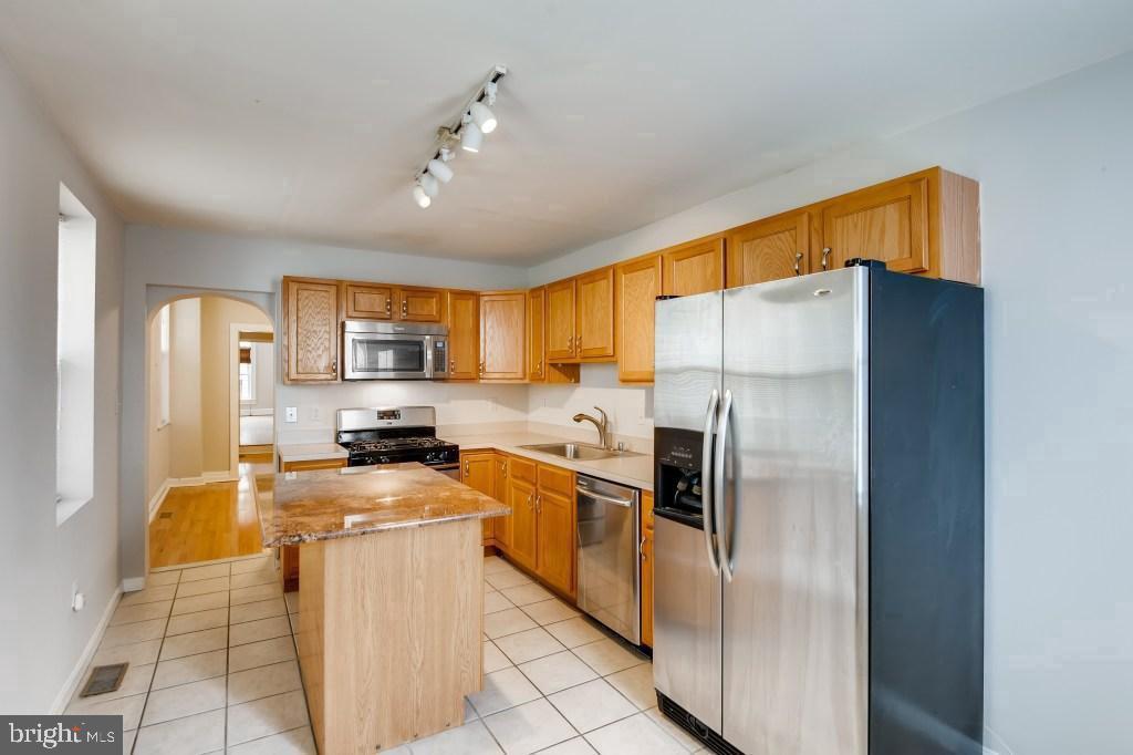 FEDERAL HILL SOUTH HISTORIC DISTRICT - Residential Lease