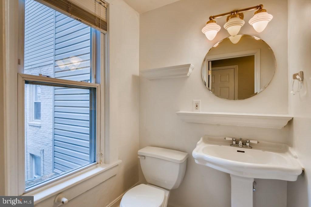 FEDERAL HILL SOUTH HISTORIC DISTRICT - Residential Lease