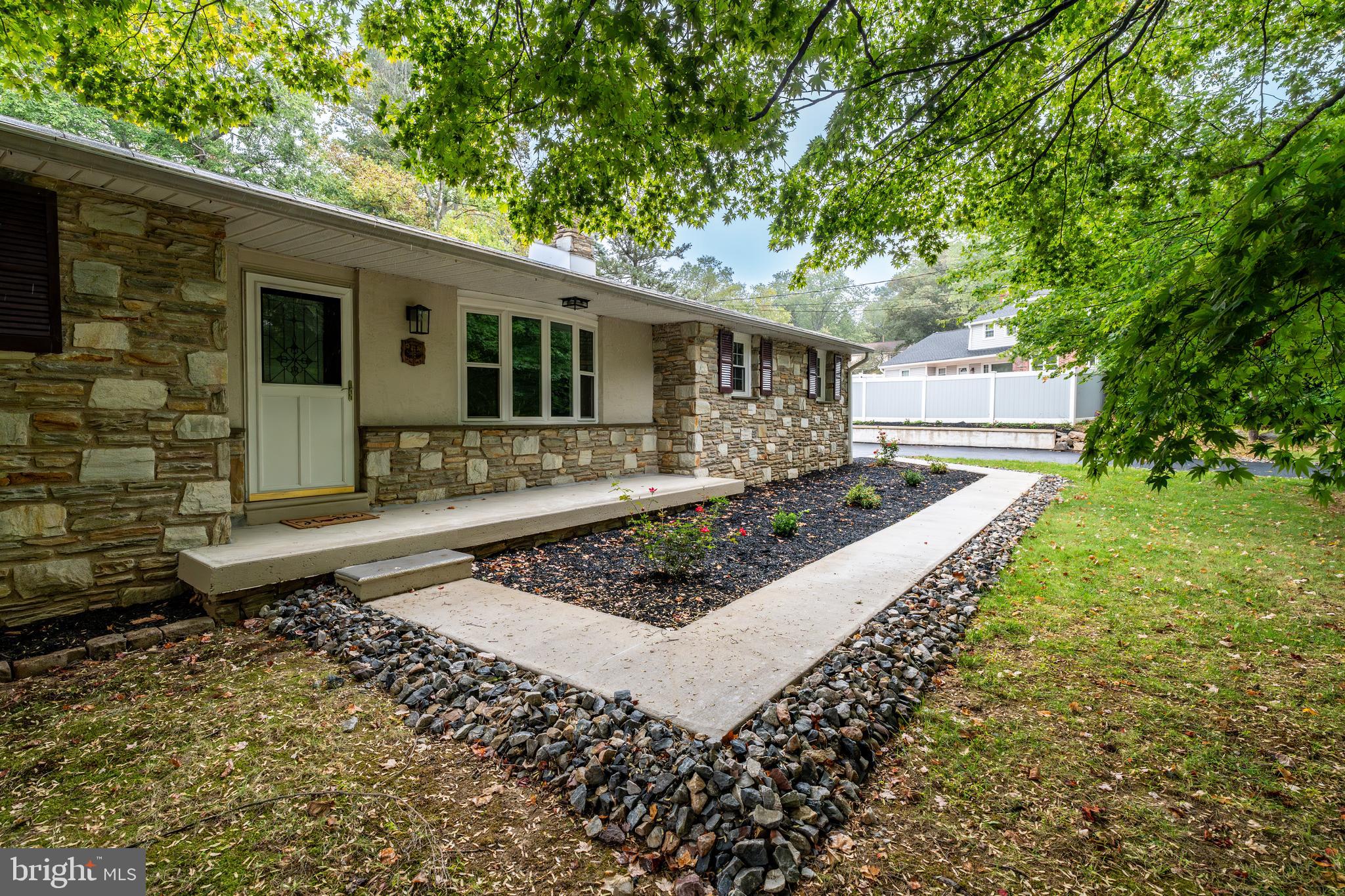 JUSTA FARMS - Residential