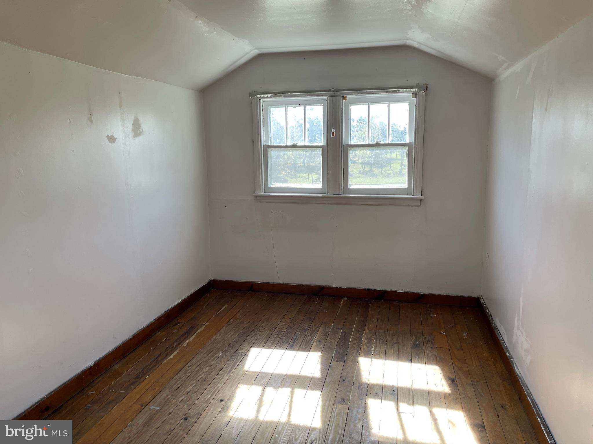 GARDEN CITY - Residential