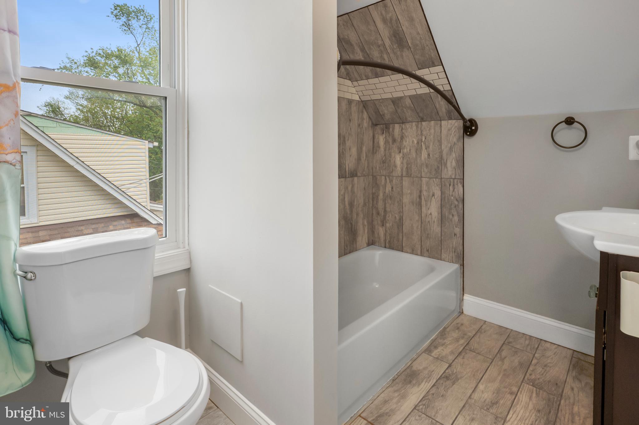 BELMAR/OVERLEA - Residential