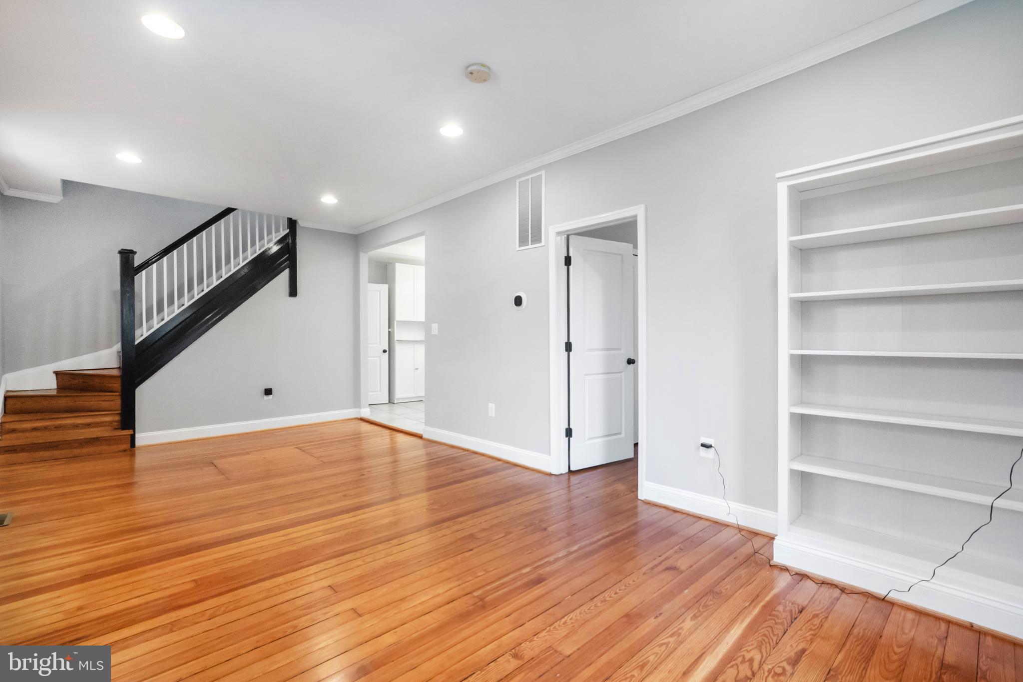 BELMAR/OVERLEA - Residential