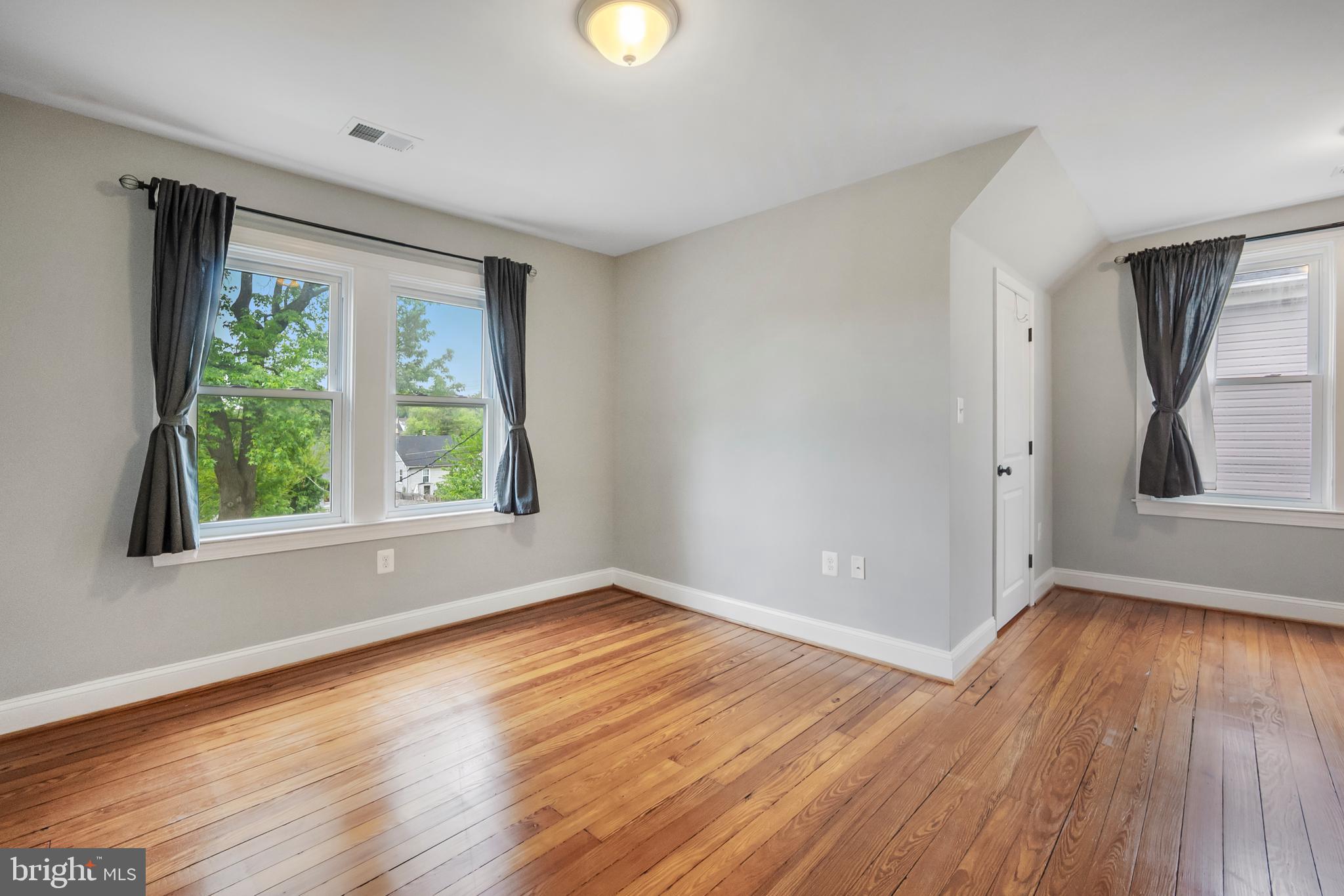BELMAR/OVERLEA - Residential