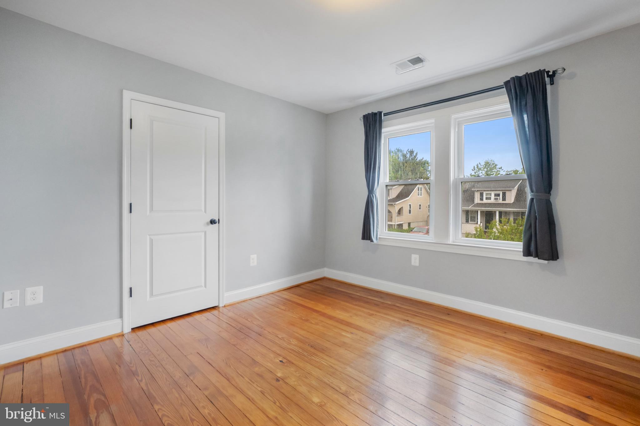 BELMAR/OVERLEA - Residential