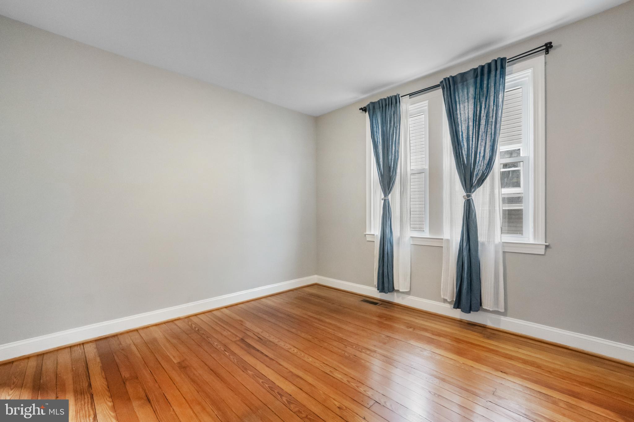 BELMAR/OVERLEA - Residential