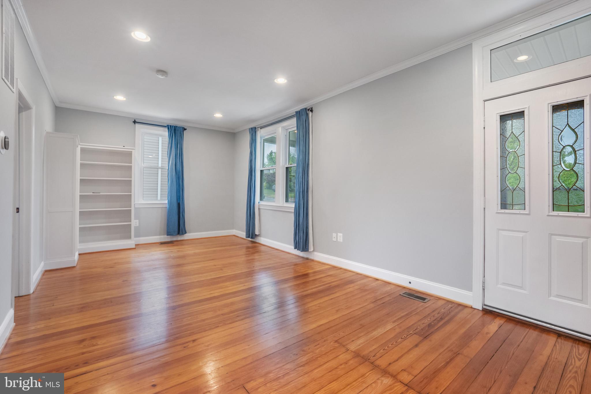 BELMAR/OVERLEA - Residential