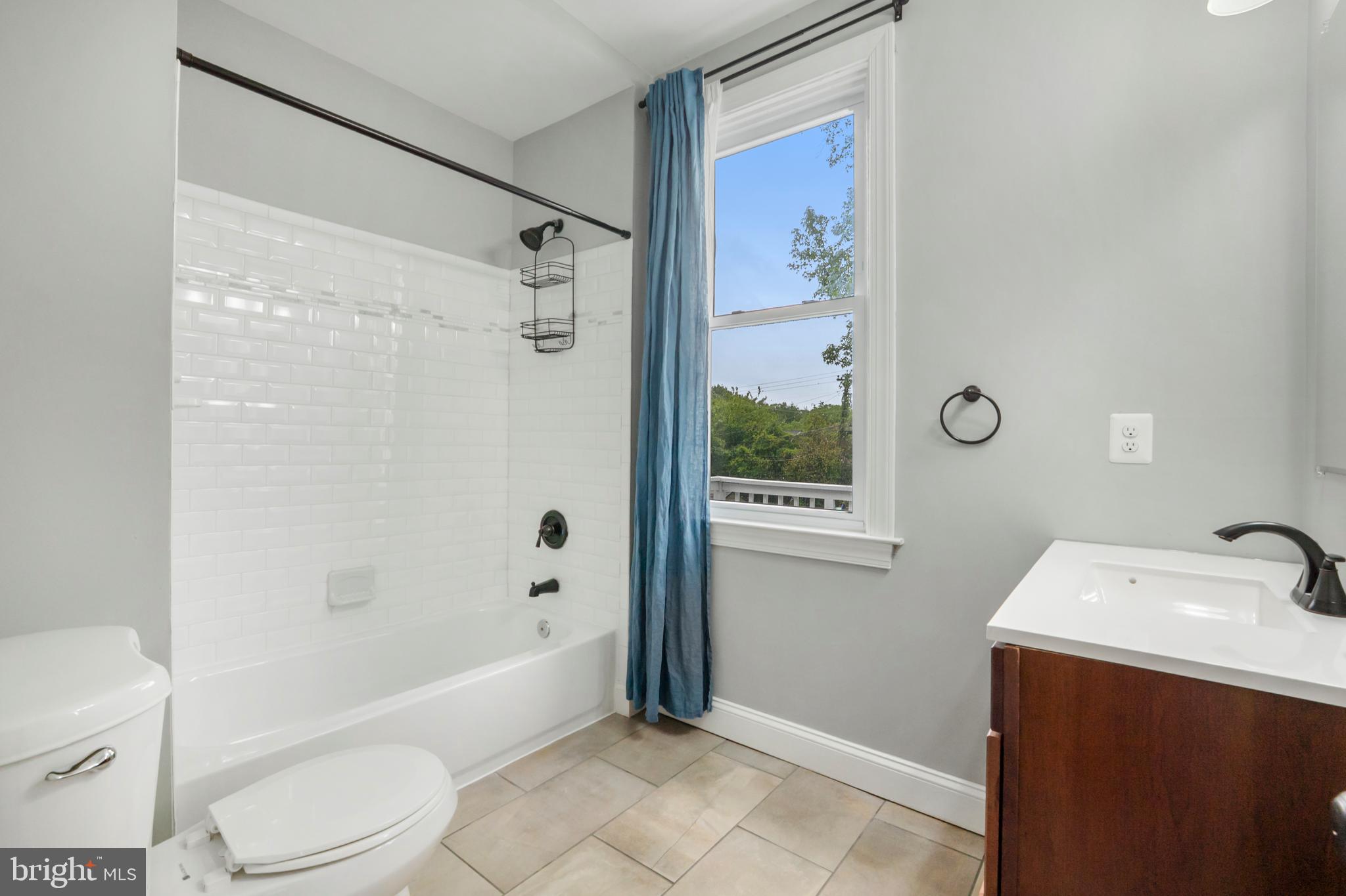 BELMAR/OVERLEA - Residential