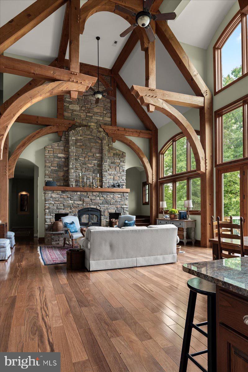 6483 CHESHIRE LANE