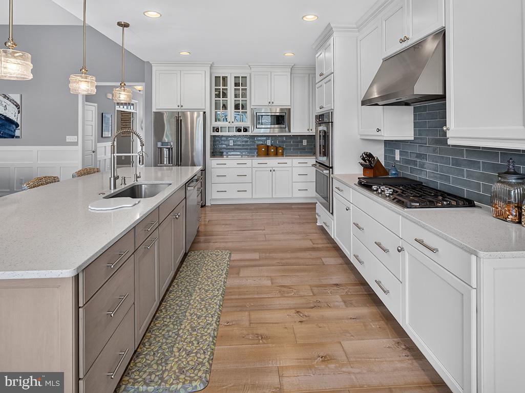30577 FLYCATCHER COURT