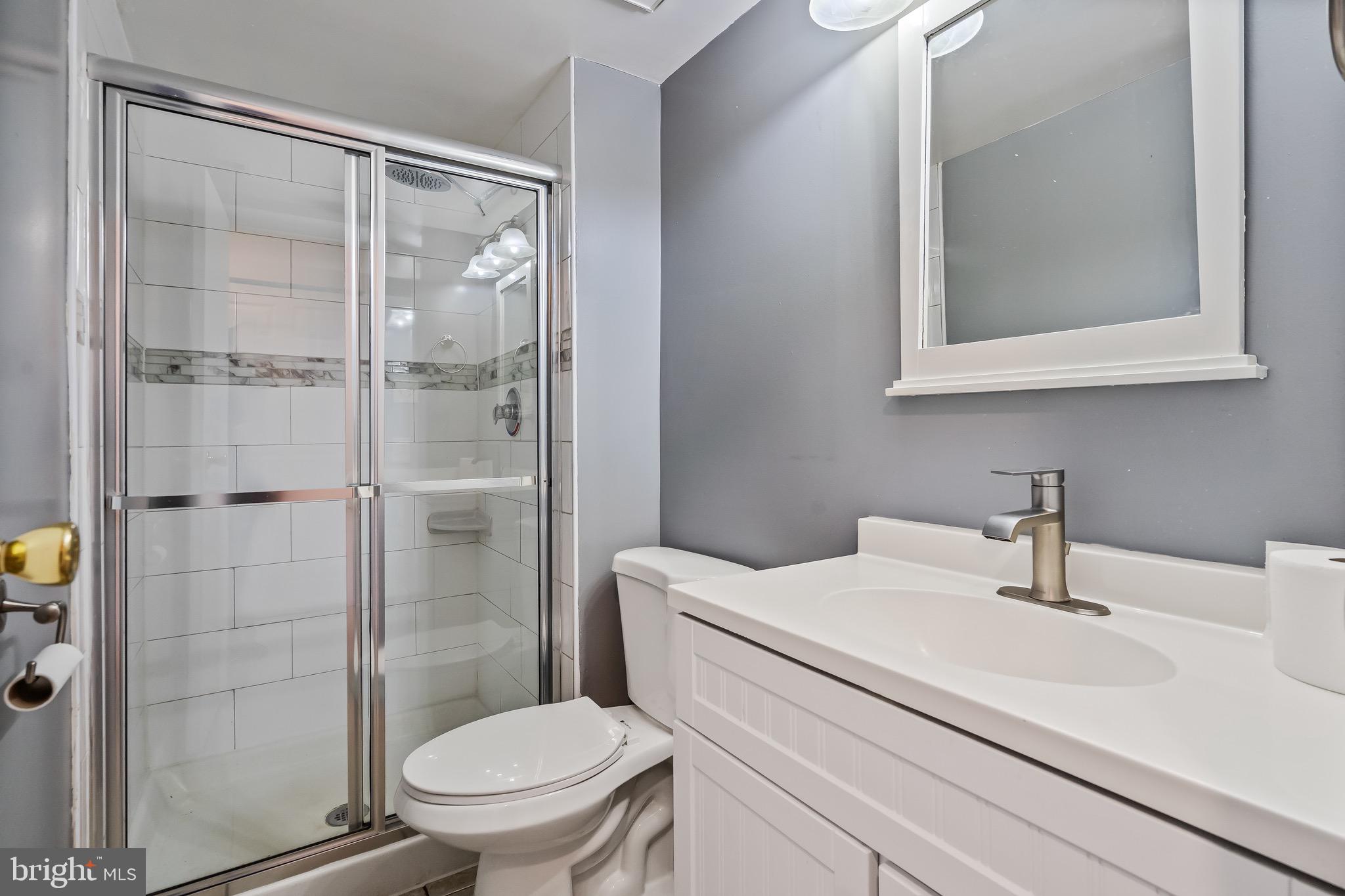 NEWPORT TOWNE PLAT EIGHT - Residential Lease