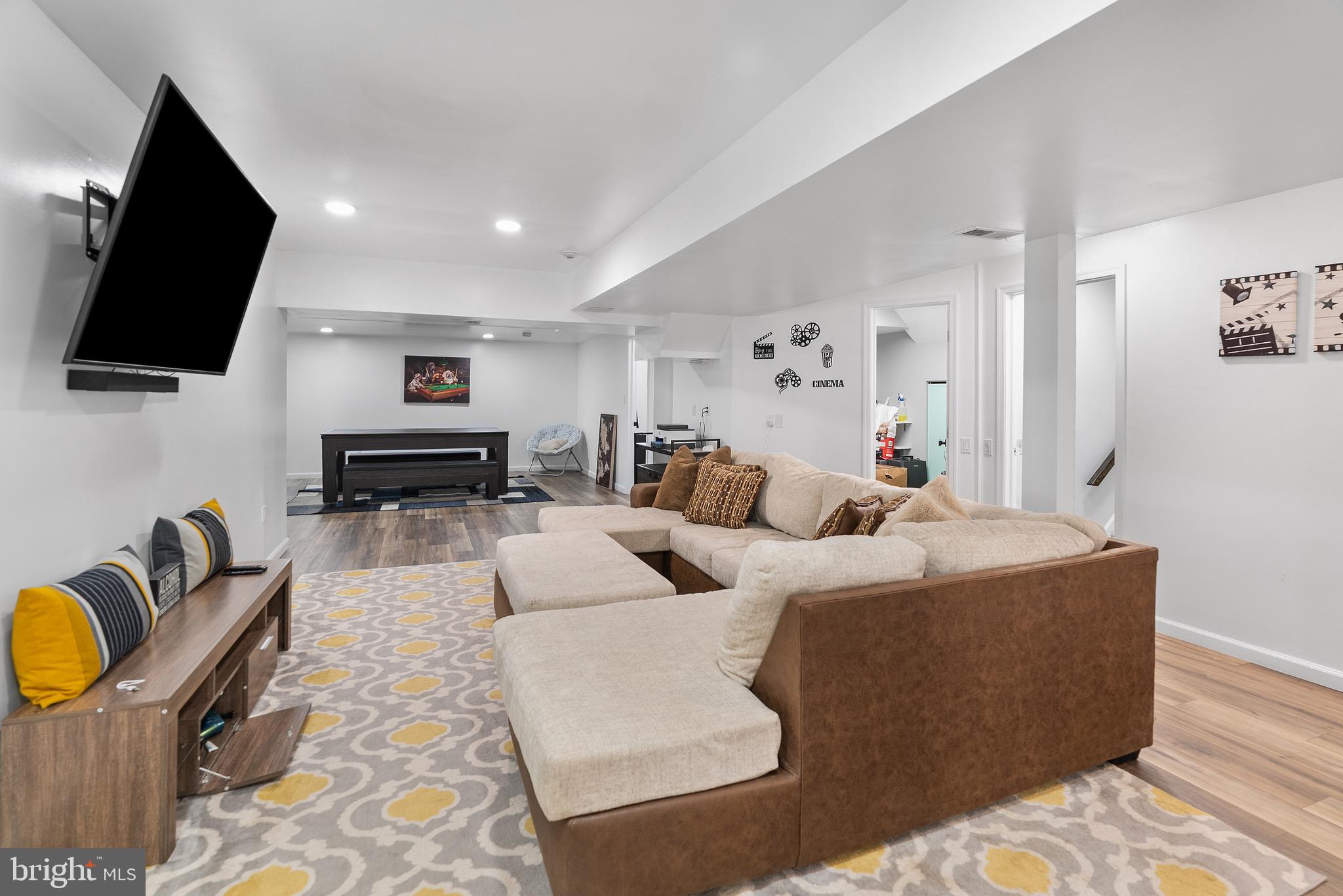 VELVET HILLS SOUTH - Residential