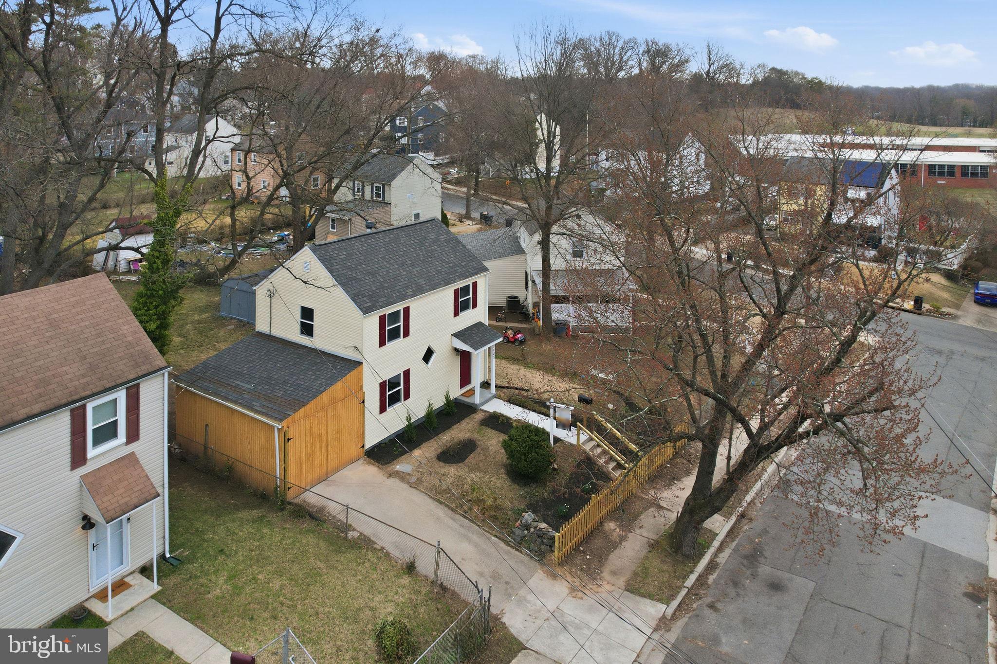 LANDOVER - Residential