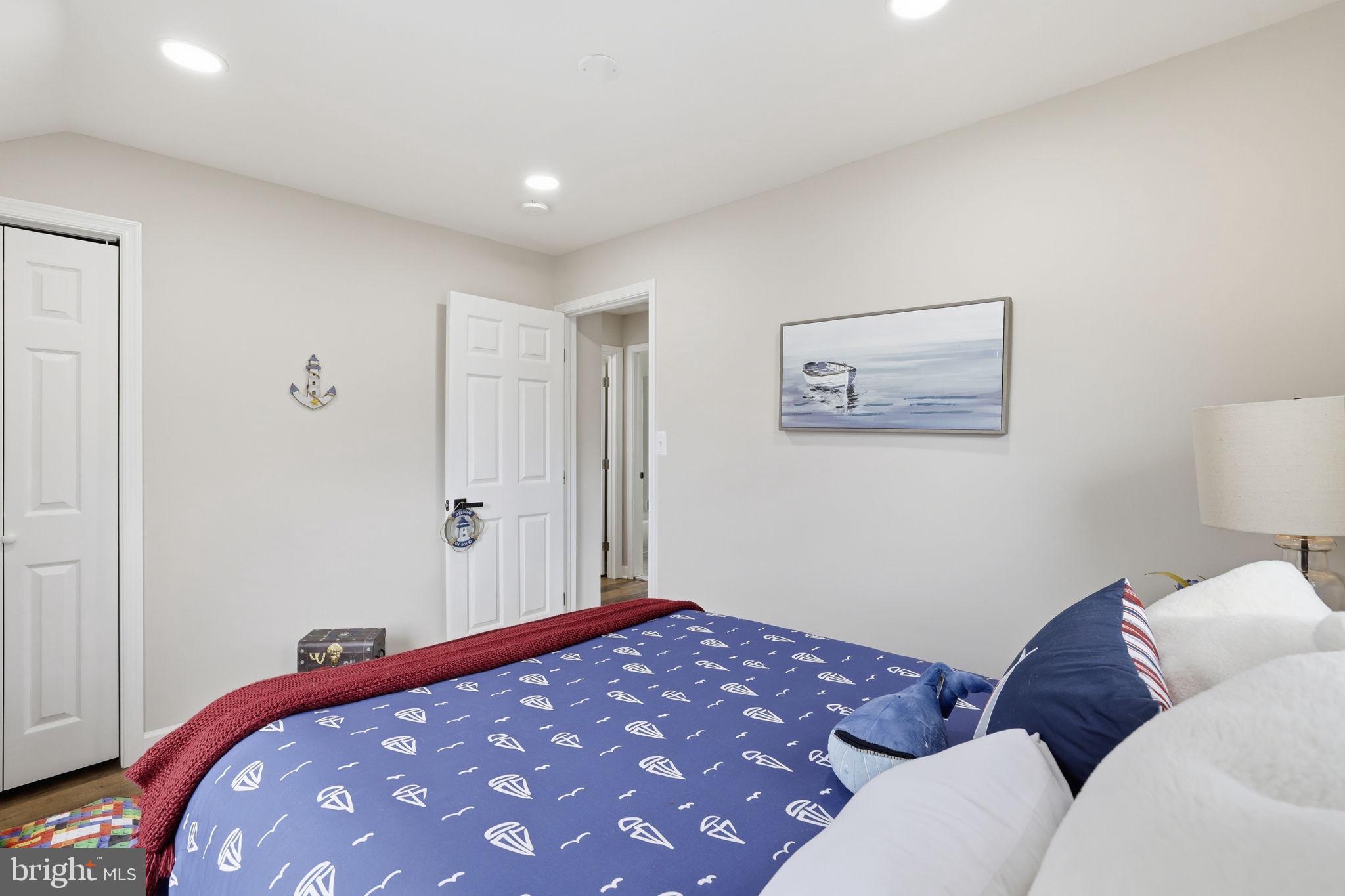 LANDOVER - Residential