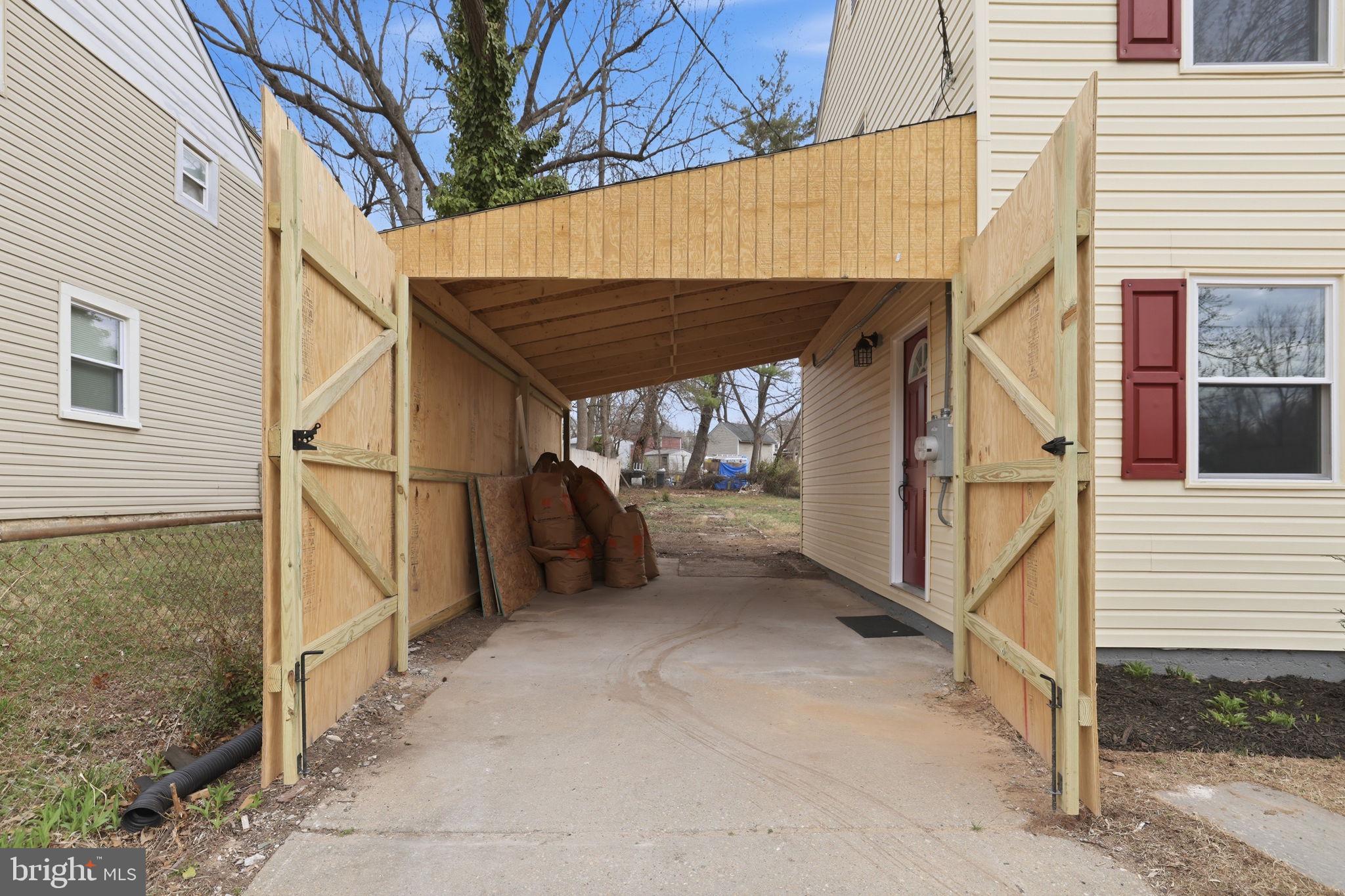 LANDOVER - Residential