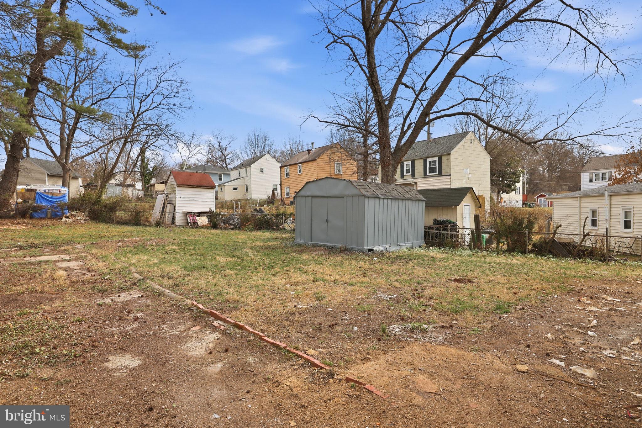 LANDOVER - Residential