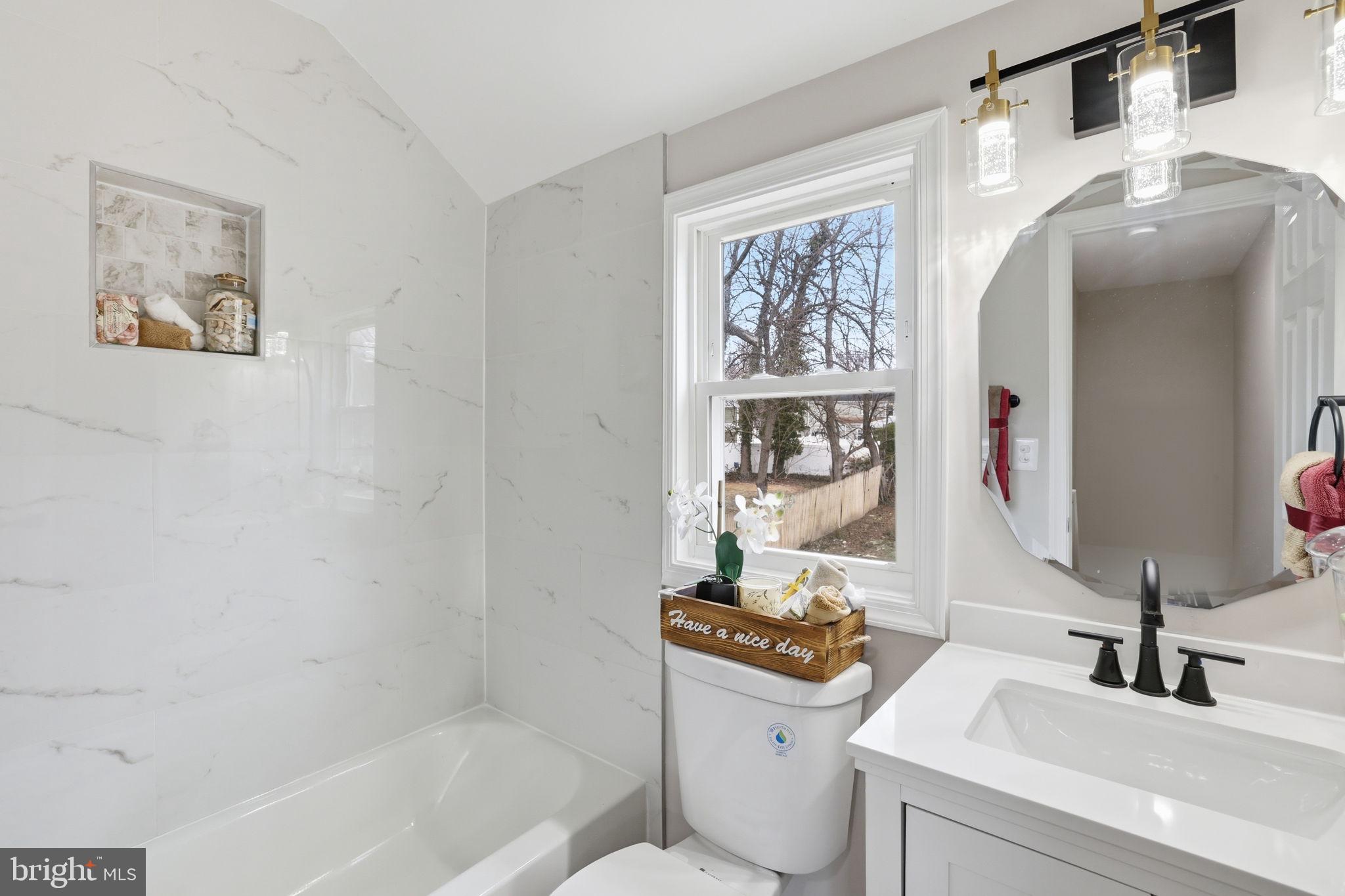 LANDOVER - Residential