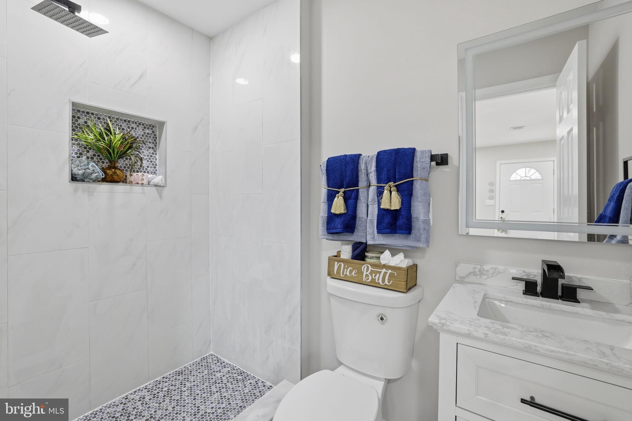 LANDOVER - Residential