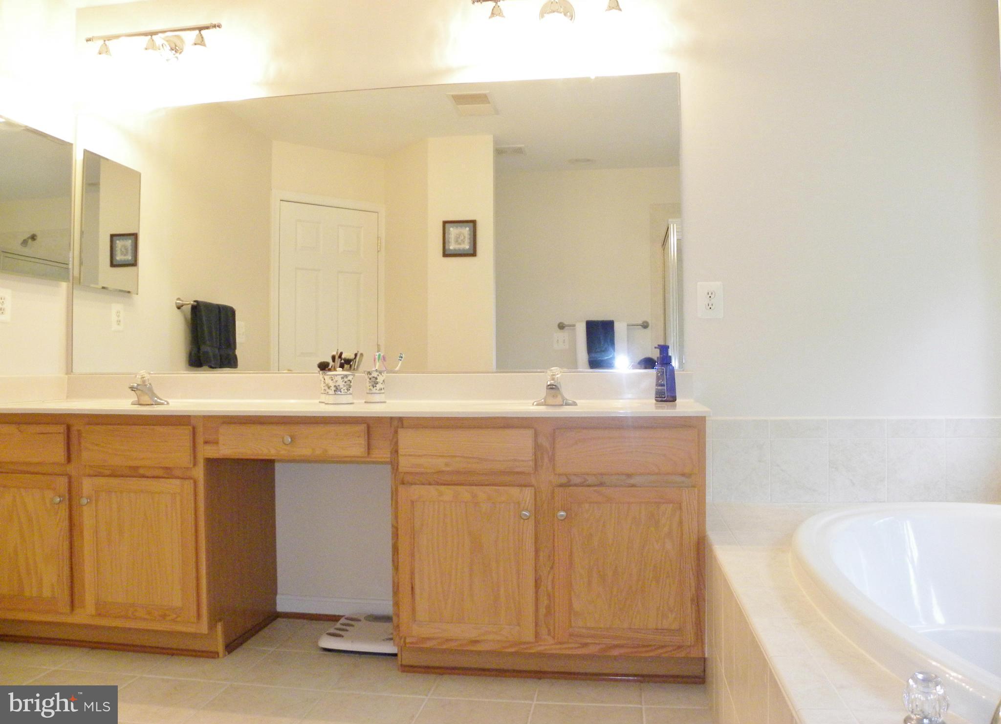 SOMERSET - Residential