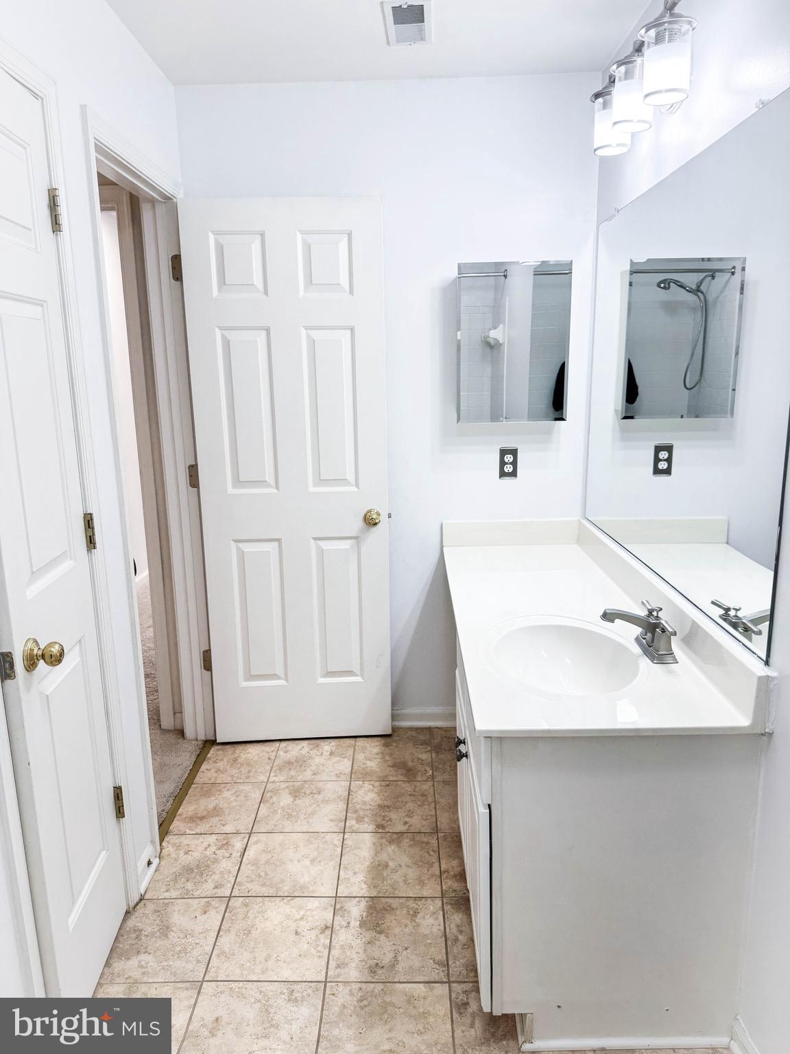 KINGSBROOK - Residential Lease