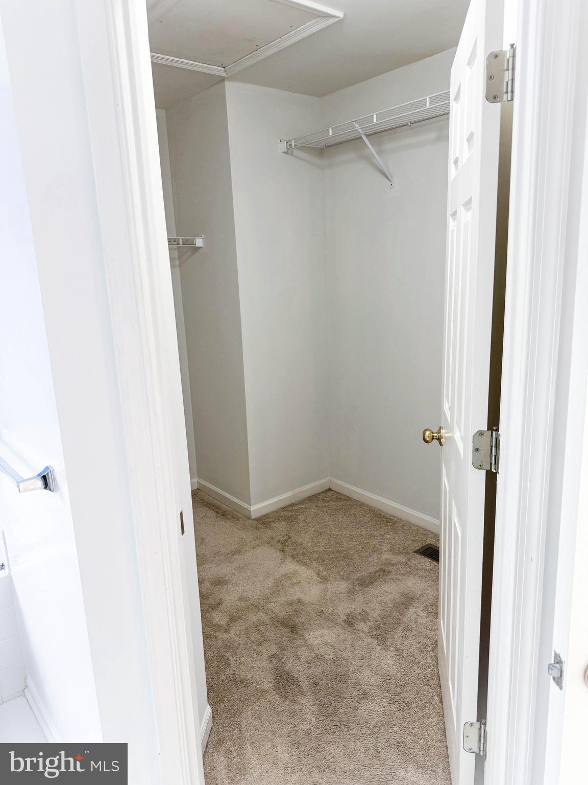 KINGSBROOK - Residential Lease