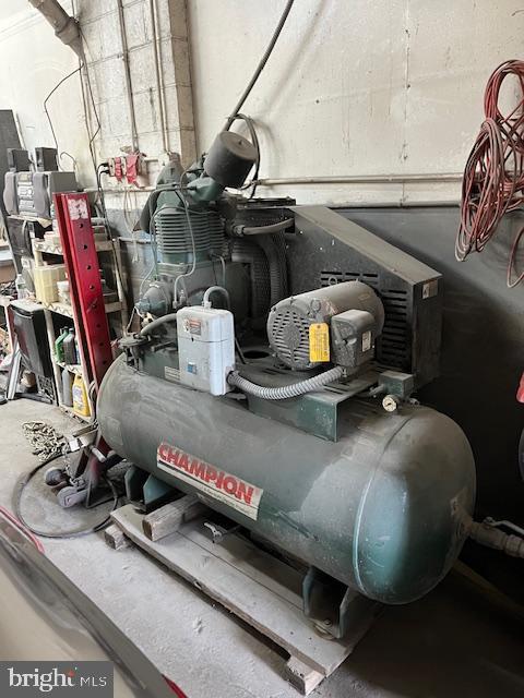 HUNTING PARK - Commercial Sale