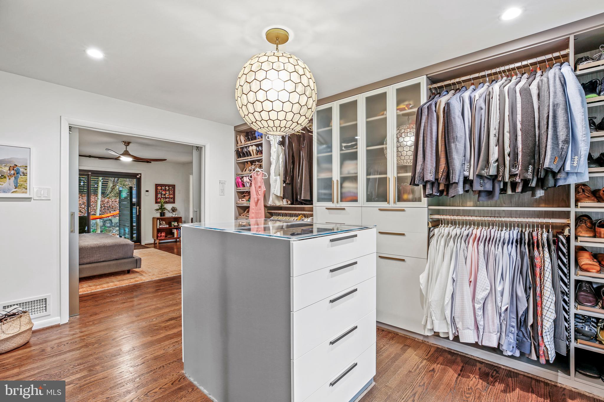 BRADLEY HILLS - Residential