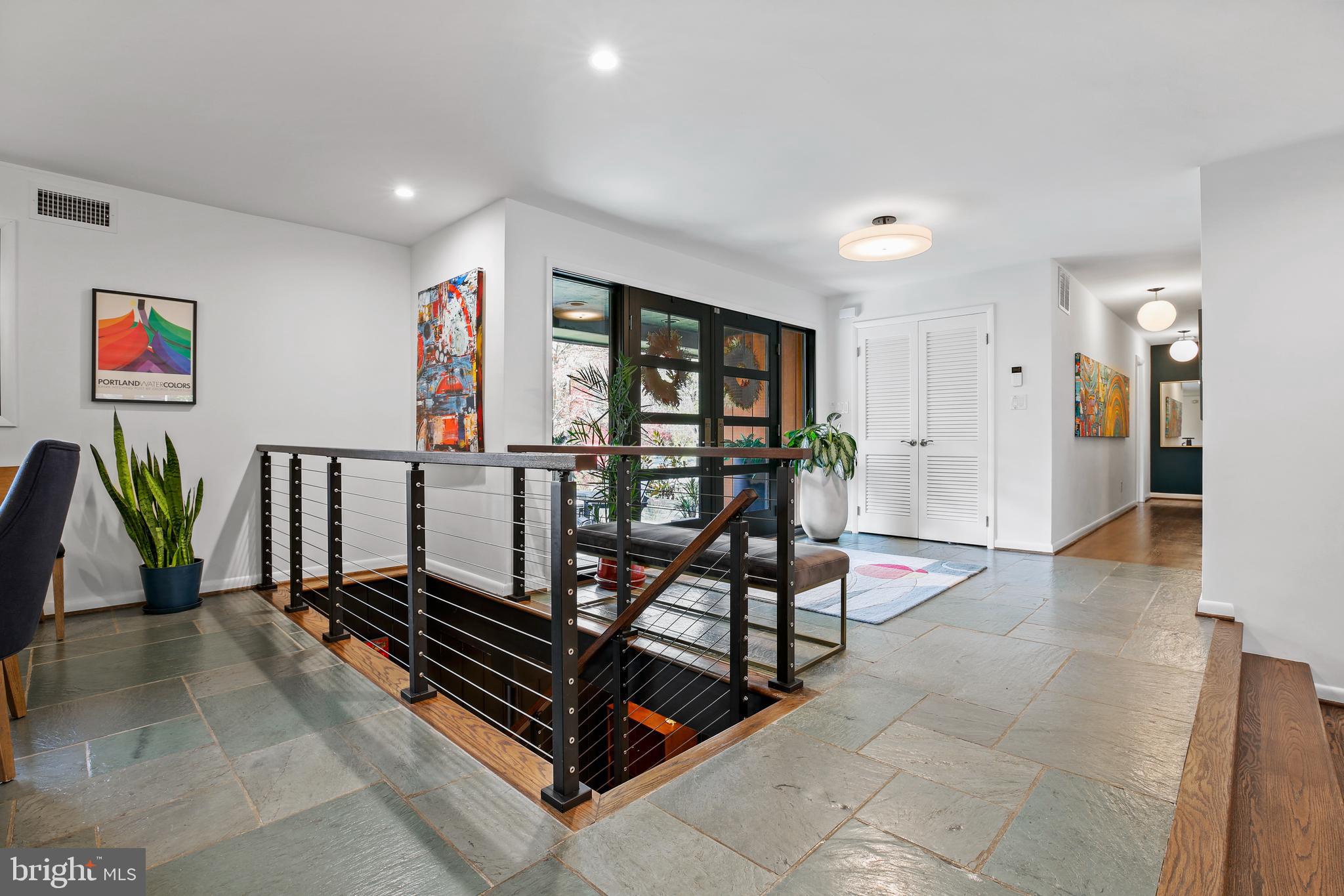 BRADLEY HILLS - Residential