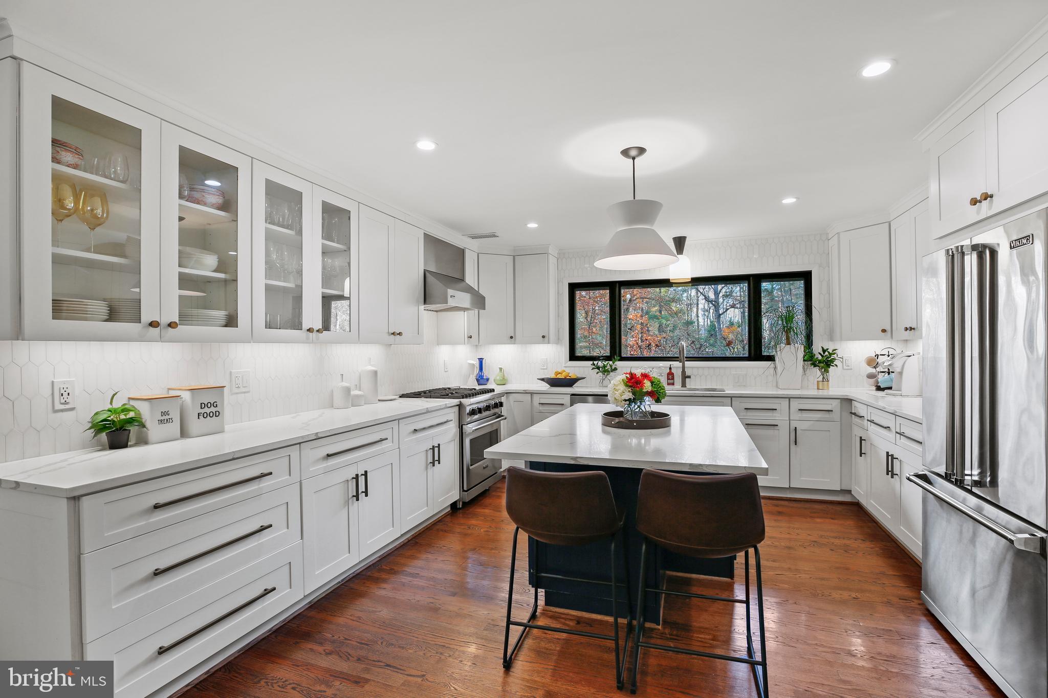 BRADLEY HILLS - Residential